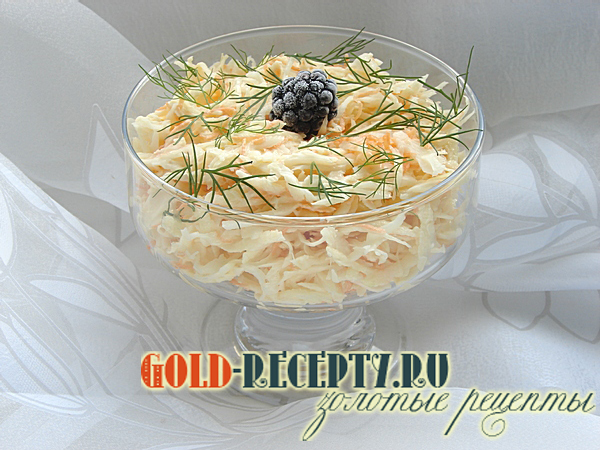 Салат из капусты с яблоками