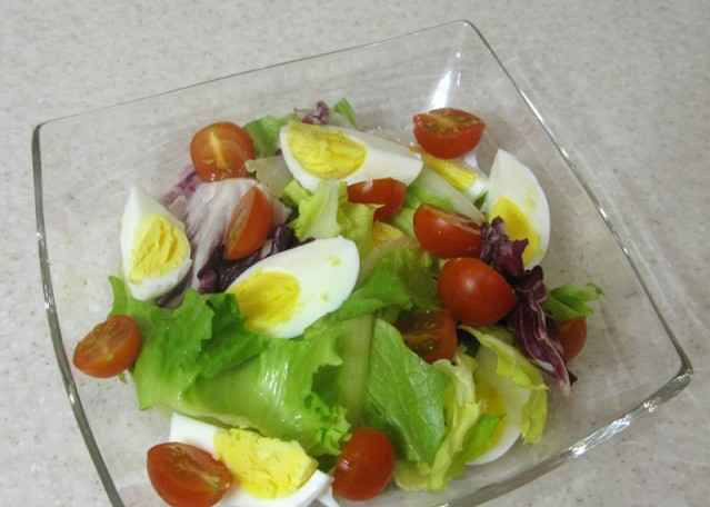 salat s kyrinoy pechenju6