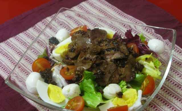 salat s kyrinoy pechenju